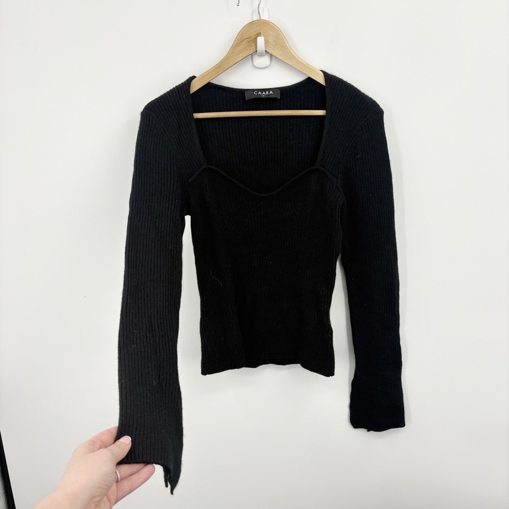 Caara Cashmere Sweater Women Medium Sweetheart Ribbed Quiet Luxury Soft Parisian